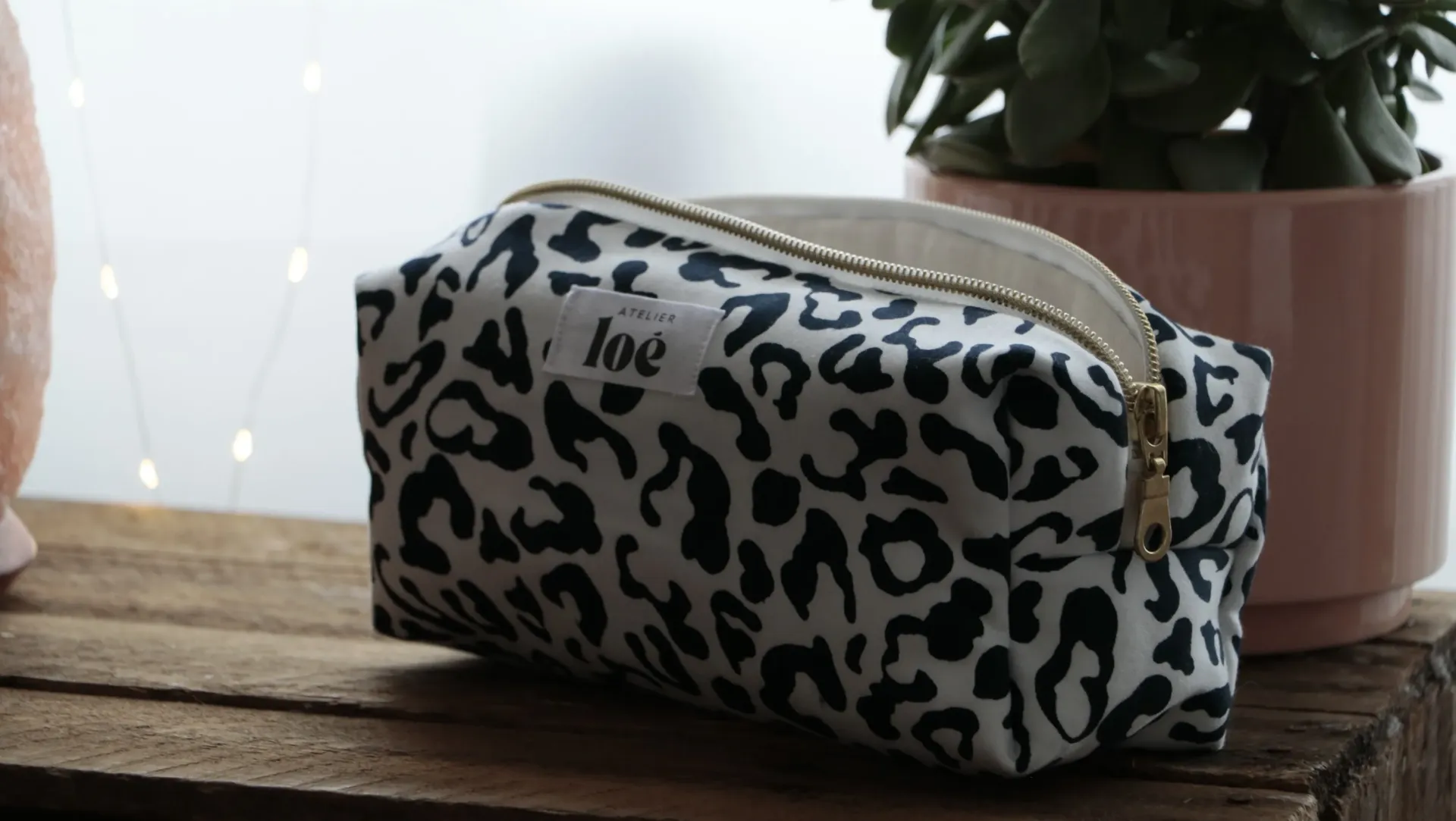 Trousse léopard blanc et marine taille S